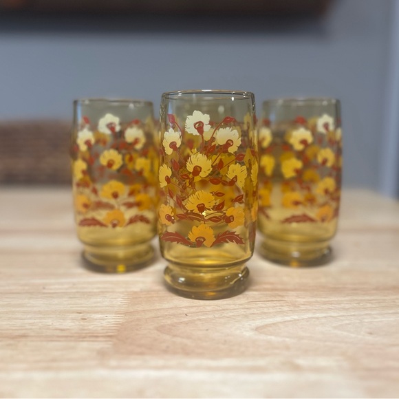 Vintage MCM 12oz tumblers - Picture 3 of 6